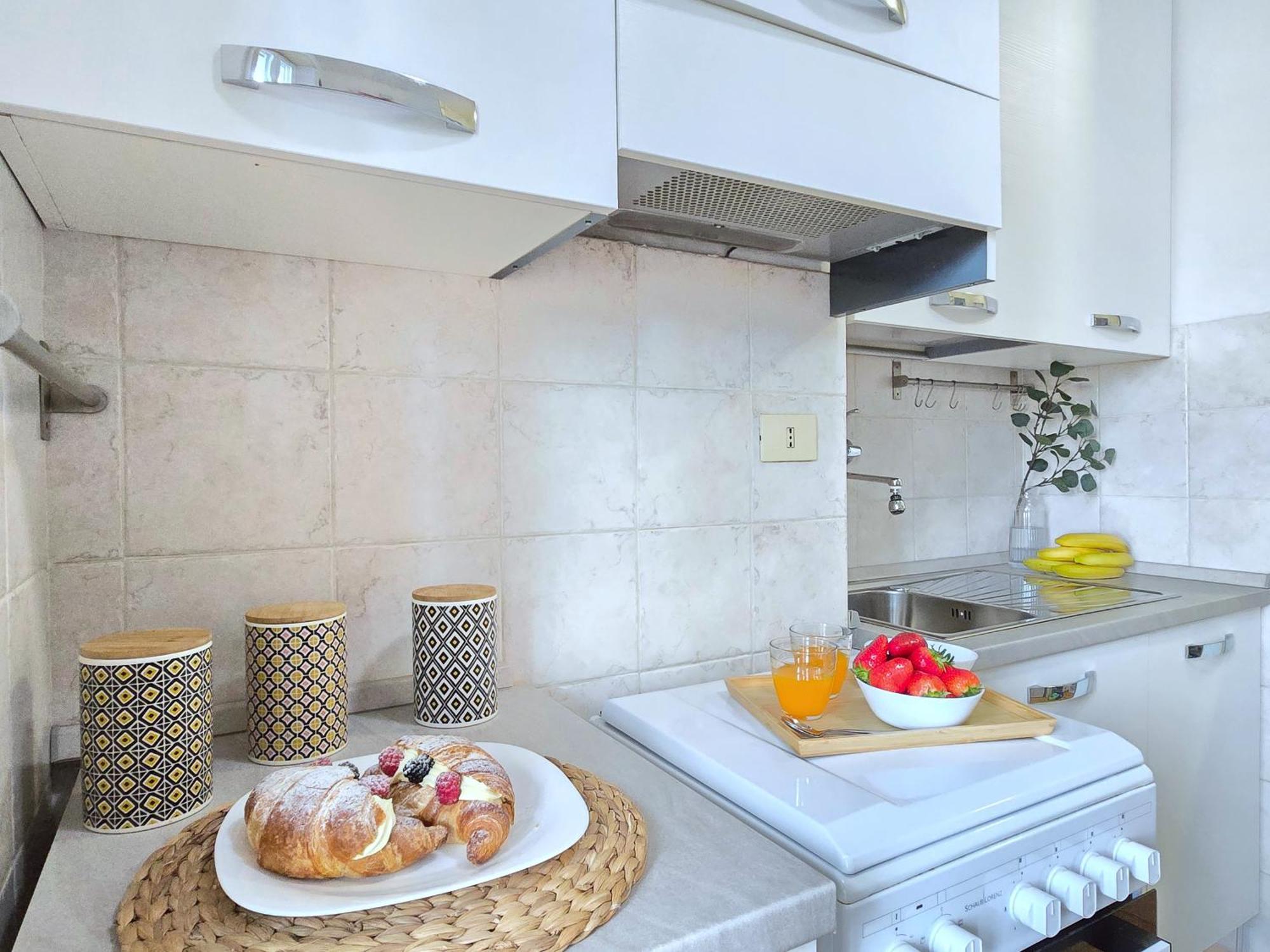 Romeway Apartment - Metro & Parking 外观 照片
