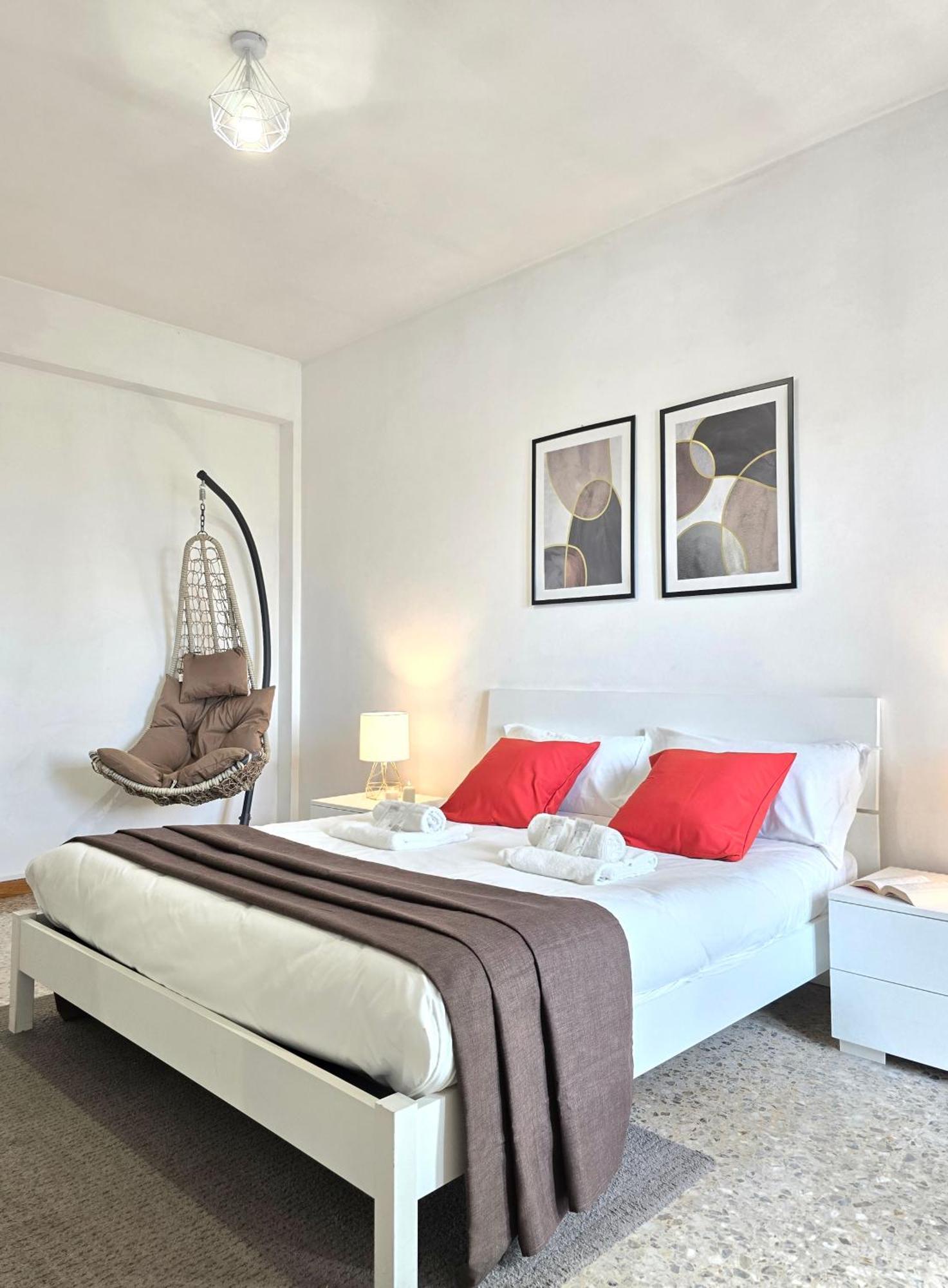 Romeway Apartment - Metro & Parking 外观 照片